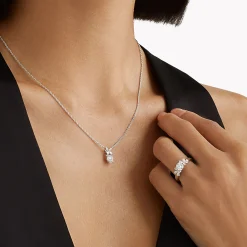 Graff Classic Butterfly Round Diamond Pendant^ White Diamond|Butterfly