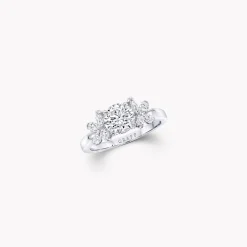 Graff Classic Butterfly Round Diamond Ring^ White Diamond|Butterfly