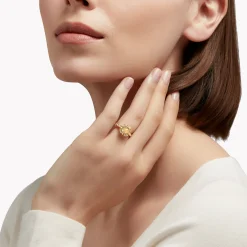 Graff Icon Radiant Cut Yellow Diamond Engagement Ring^ Icon|Radiant