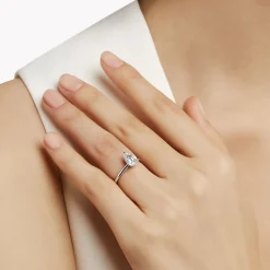 Graff Paragon Pear Shape Diamond Engagement Ring^ Pear|Paragon