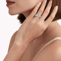 Graff Pear Shape and Marquise Cut Diamond Ring^ White Diamond|Classic Graff