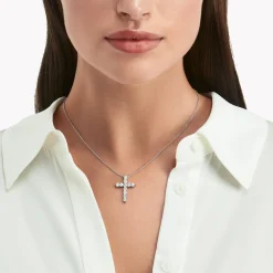 Graff Round Diamond Cross Small Pendant^ White Gold|Classic Graff