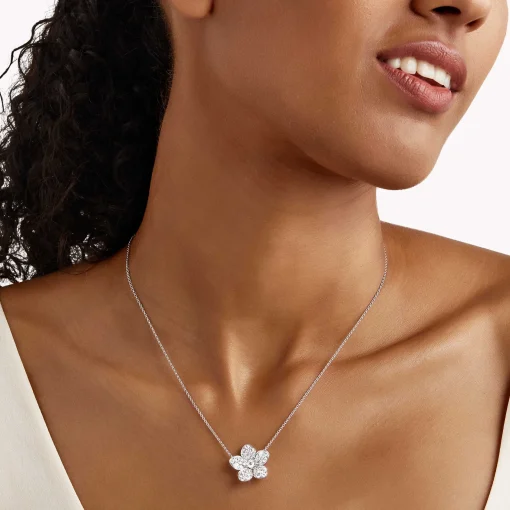 Graff Wild Flower Large Pavé Diamond Pendant^ White Gold|Wild Flower