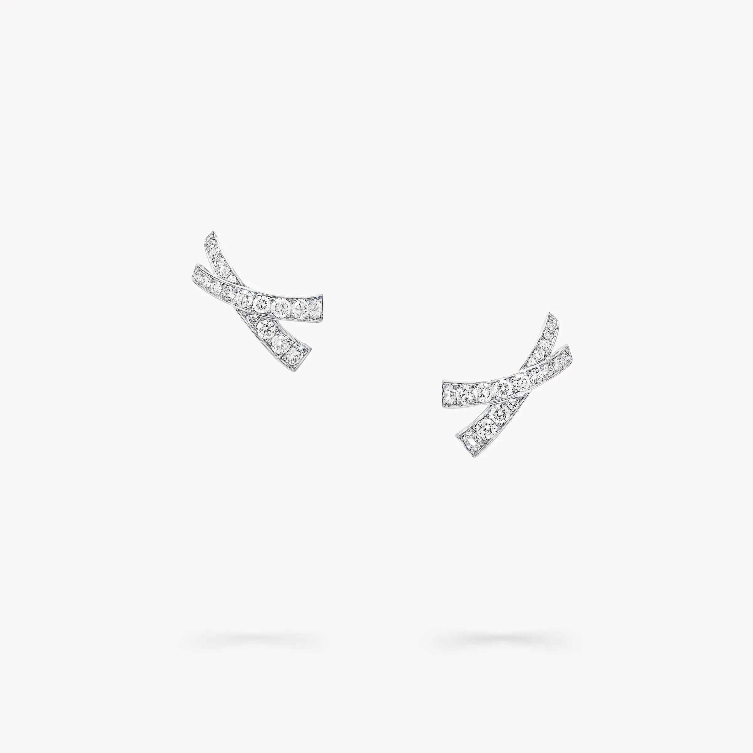 Graff Kiss Pavé Diamond Stud Earrings^ Stud Earrings|Earrings