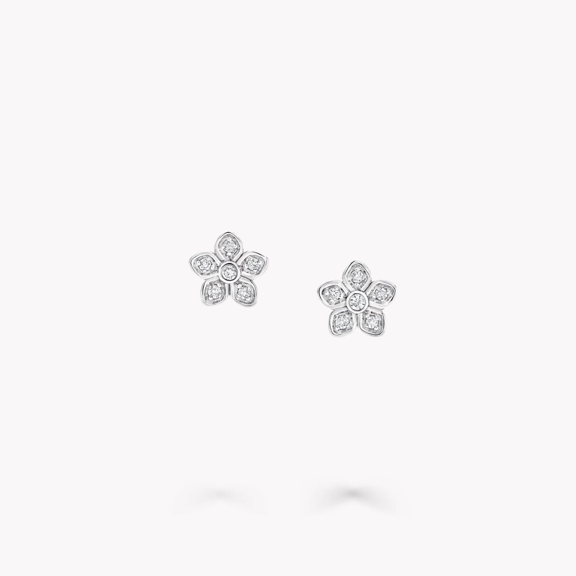 Graff Wild Flower Petite Pavé Diamond Stud Earrings^ Wild Flower|Stud Earrings